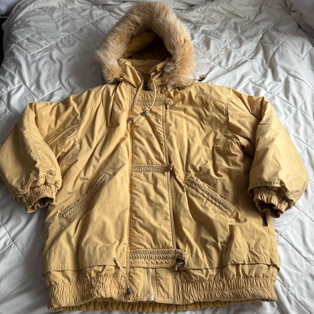 1990’s vintage IZZI mustard yellow winter coat fox fur hood trim